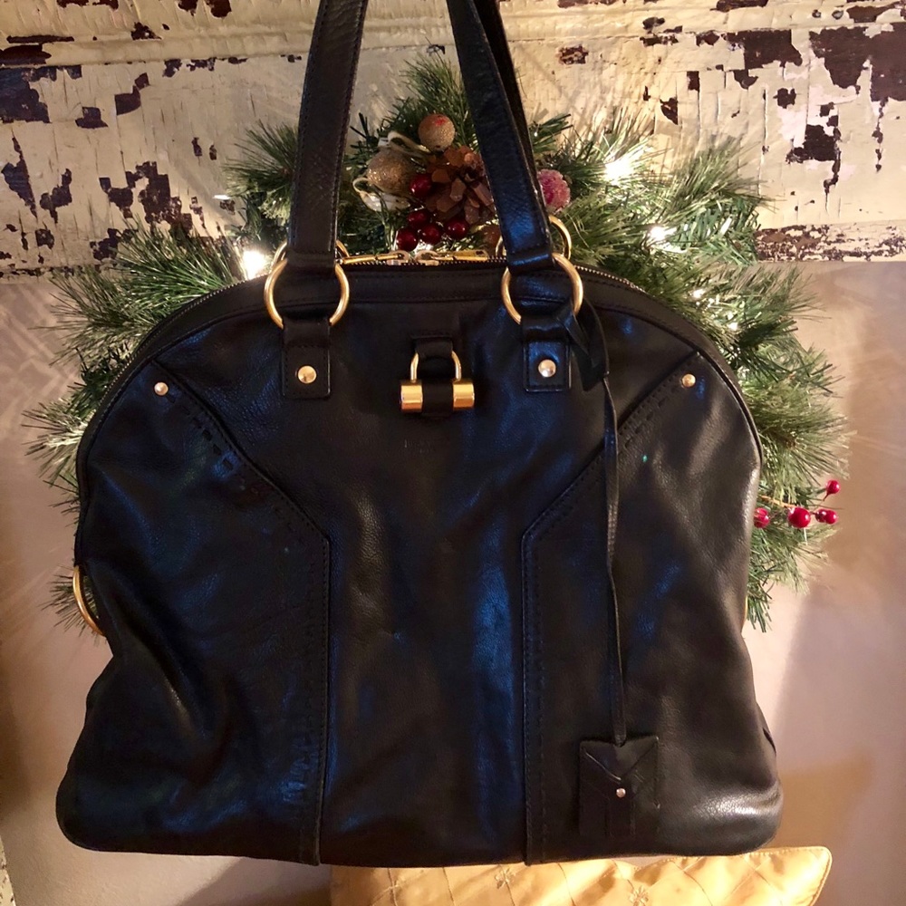 YSL Yves St Laurent Oversized Muse black